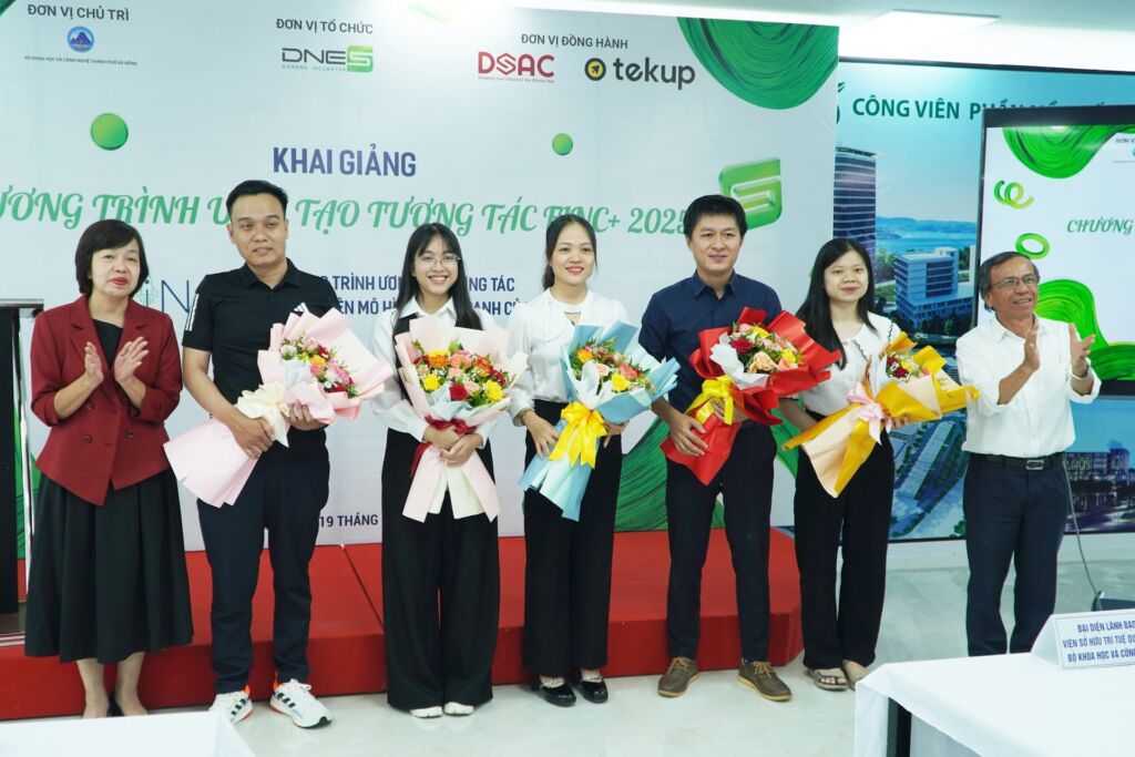 Joining Interactive Incubation Program FINC+ by DNES