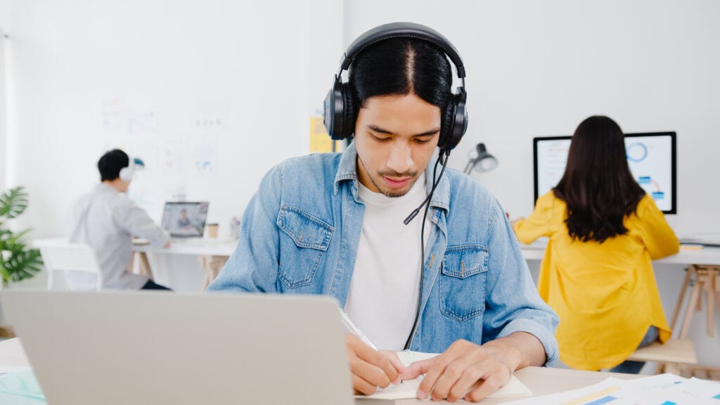 Beyond the Resume: How Daily Micro-Learning Can Accelerate Your Career Success